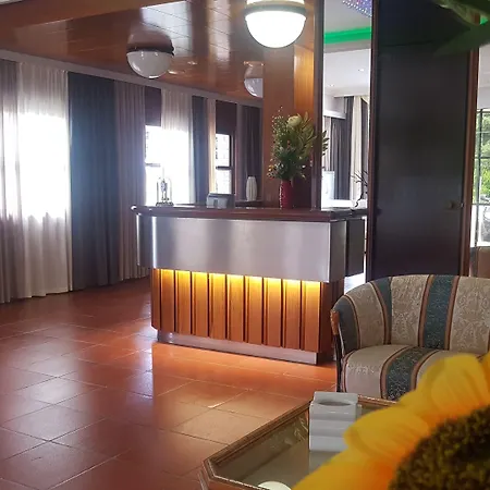 Principe 3* فورلي