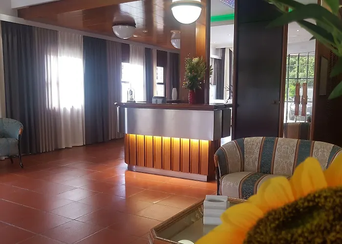 Principe 3* فورلي